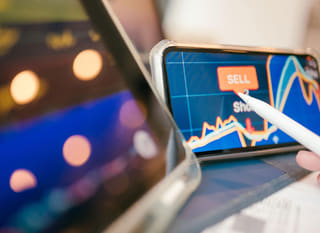 Operador de varios mercados que estudia alternativas de Bitcoin, Ethereum y forex